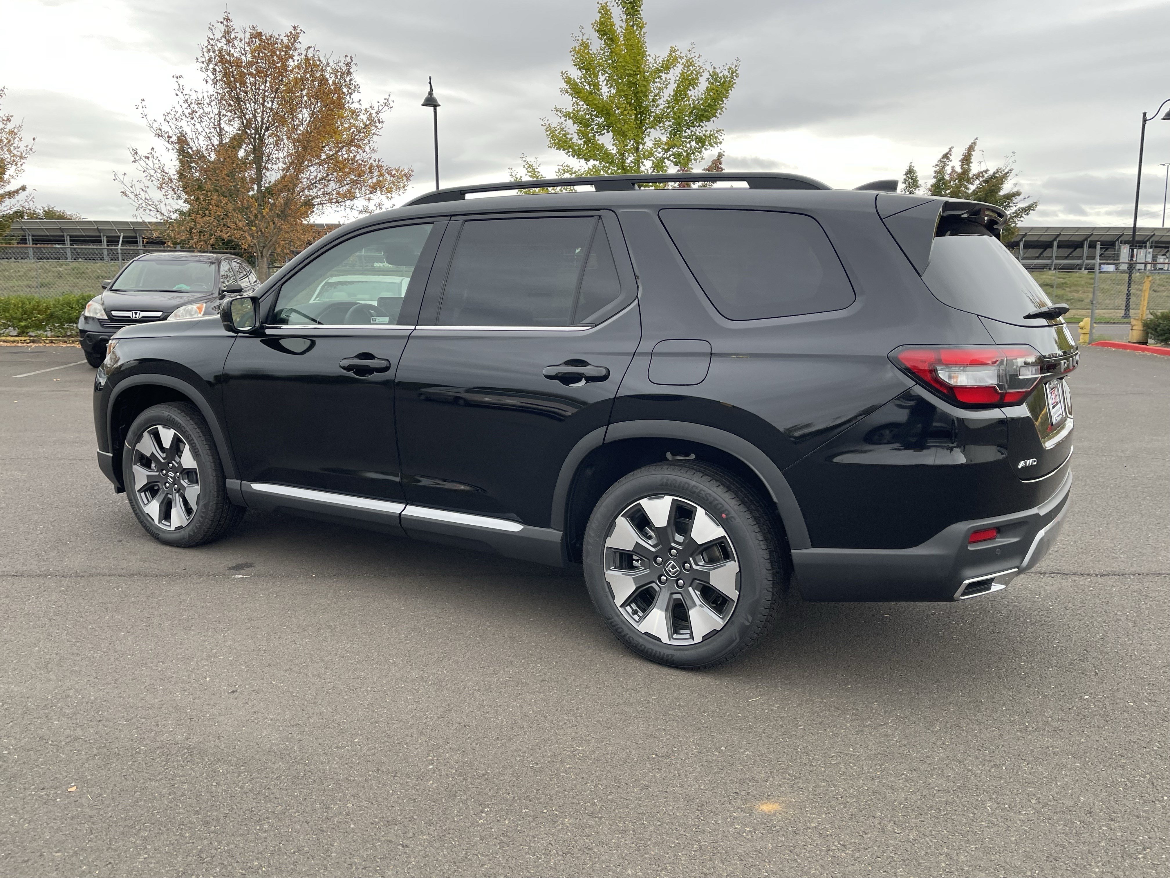 New 2026 Honda Pilot Elite image 3