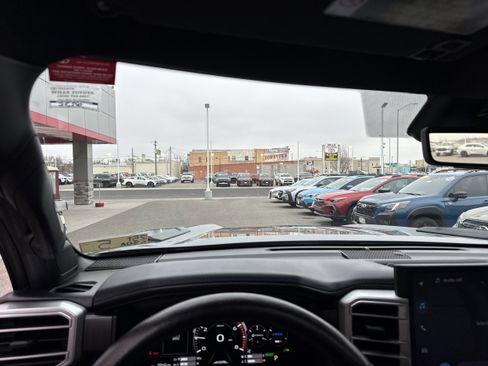 Used 2024 Toyota Tundra Platinum image 3