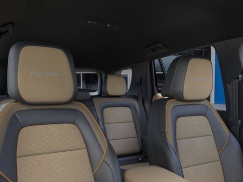 New 2025 Chevrolet Equinox ACTIV w/ Safety and Technology Package image 65