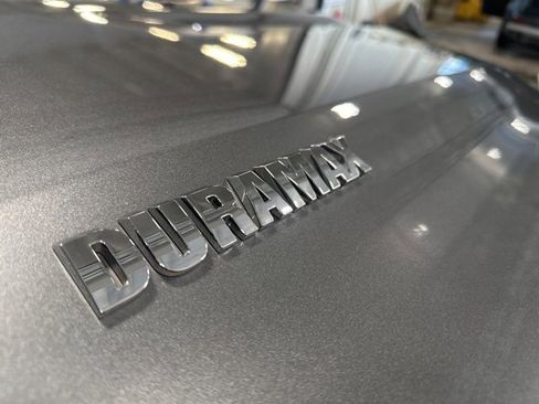 Used 2022 Chevrolet Silverado 1500 LTZ w/ LTZ Premium Package image 43