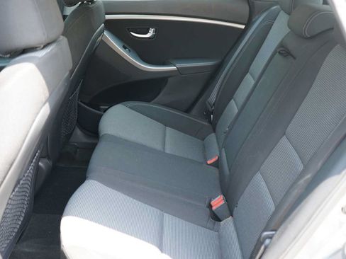 Used 2016 Hyundai Elantra GT FWD image 16