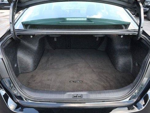 Used 2025 Nissan Altima 2.5 SR w/ SR Premium Package AWD/4WD image 7