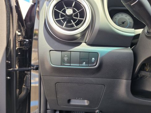 Used 2023 Hyundai Kona SEL FWD image 25