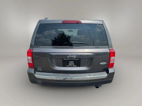 Used 2016 Jeep Patriot High Altitude FWD image 10