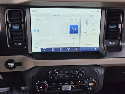Used 2023 Ford Bronco Wildtrak AWD/4WD image 14