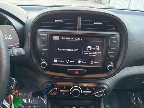 Used 2024 Kia Soul LX w/ Option Group 015 image 17