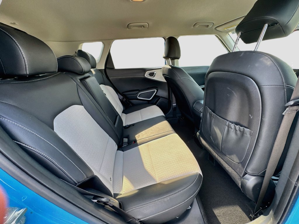 Used 2024 Kia Soul GT-Line FWD image 31