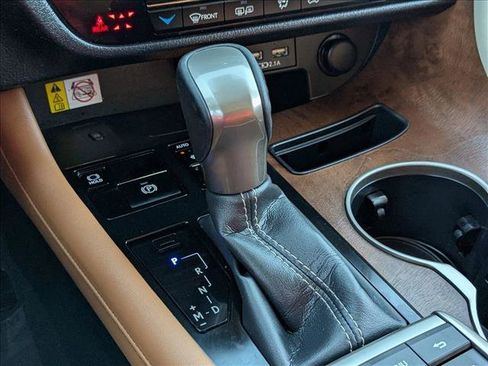 Used 2022 Lexus RX 350L FWD w/ Premium Package image 12