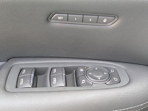 New 2026 Cadillac XT5 Premium Luxury w/ LPO, Floor Liner Package image 17