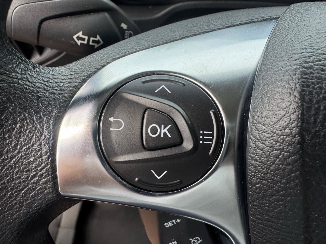 Used 2023 Ford Transit Connect XL FWD image 24