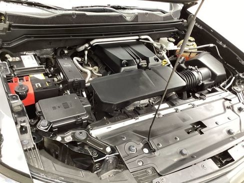 Used 2024 Chevrolet Colorado ZR2 w/ ZR2 Convenience Package III image 19