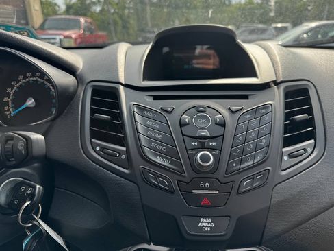 Used 2016 Ford Fiesta SE FWD image 18
