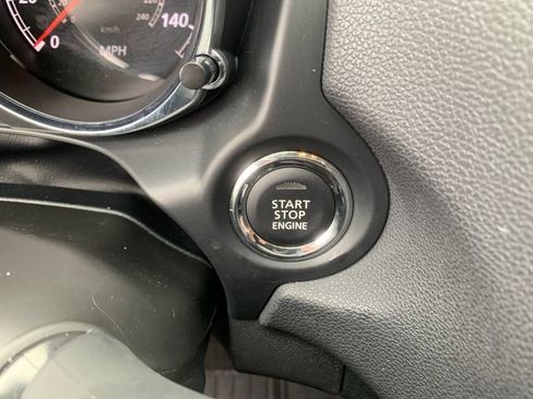 Used 2025 Mitsubishi Outlander Sport AWD image 24