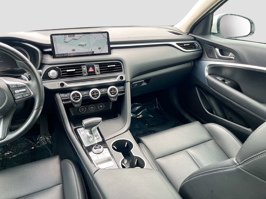 Used 2022 Genesis G70 2.0T RWD image 23