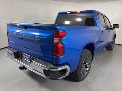 Used 2024 Chevrolet Silverado 1500 LT RWD image 8