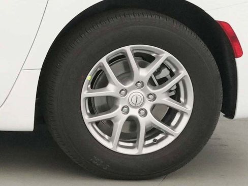 New 2026 Chrysler Pacifica Select image 37