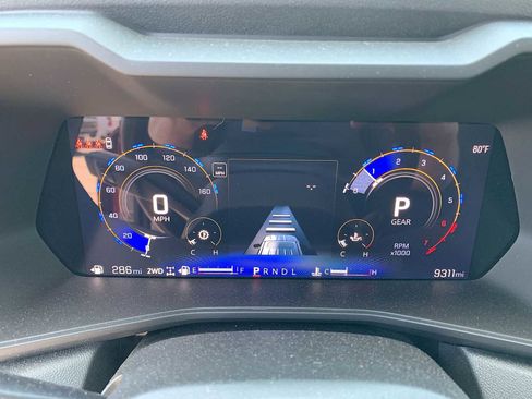 Certified 2025 Chevrolet Colorado Trail Boss AWD/4WD image 12