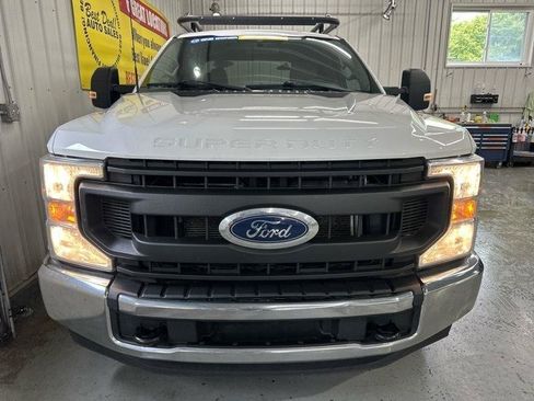 Used 2022 Ford F250 XL w/ Power Equipment Group RWD image 9