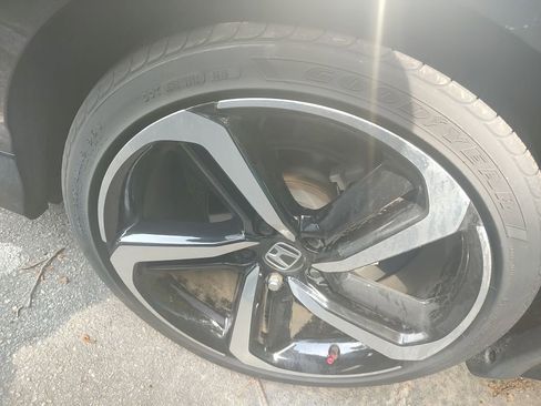 Used 2020 Honda Accord Sport image 10