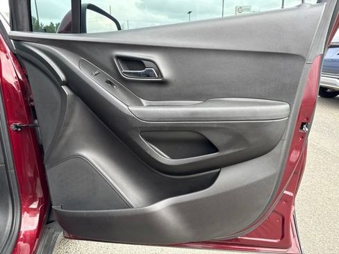 Used 2016 Chevrolet Trax LS FWD image 9