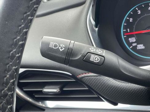 Used 2023 Chevrolet Traverse RS image 21