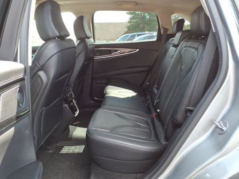 Used 2022 Lincoln Nautilus Reserve AWD/4WD image 25