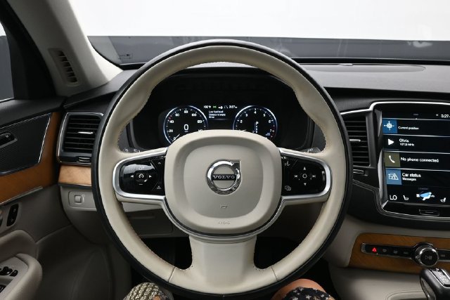 Used 2021 Volvo XC90 T6 Momentum w/ Climate Package AWD/4WD image 22