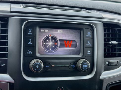 Used 2024 RAM 1500 Warlock AWD/4WD image 9