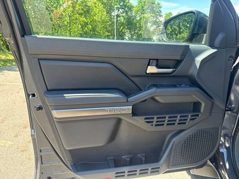 New 2026 Toyota Tacoma TRD Off-Road AWD/4WD image 11