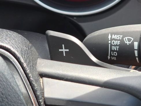Used 2018 Toyota Camry XSE FWD image 19