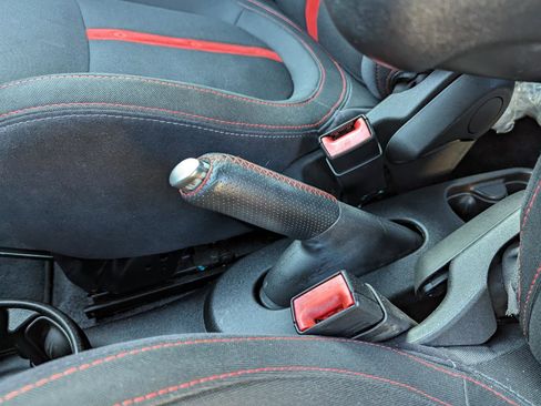 Used 2013 FIAT 500 Abarth w/ Comfort/Convenience Group FWD image 30