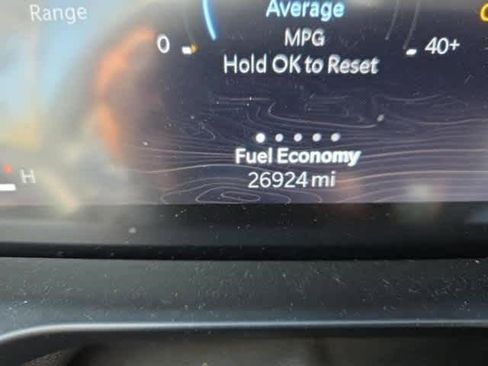 Used 2023 Jeep Grand Cherokee L Limited w/ Black Appearance Package image 8