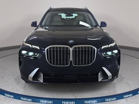 Certified 2025 BMW X7 xDrive40i w/ Premium Package AWD/4WD image 2
