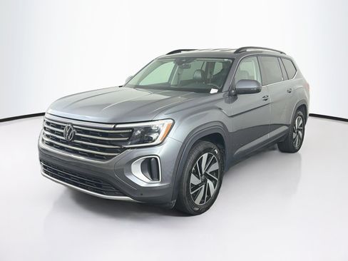 Used 2024 Volkswagen Atlas SE FWD image 3