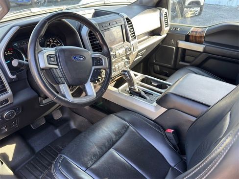 Used 2019 Ford F150 Lariat w/ Equipment Group 502A Luxury image 10