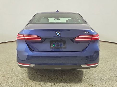 Used 2025 BMW 530i image 6