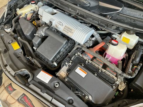Used 2015 Toyota Prius Two FWD image 22