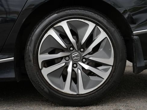 Used 2018 Honda Accord EX image 14