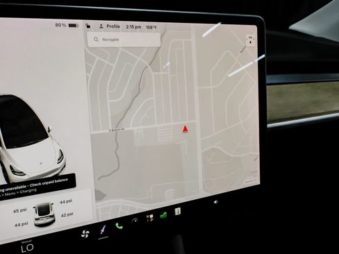 Used 2021 Tesla Model Y Long Range AWD/4WD image 21