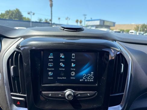 Used 2019 Chevrolet Traverse LT w/ LPO, Floor Liner Package FWD image 8