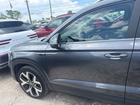 Used 2022 Volkswagen Taos SEL AWD/4WD image 11