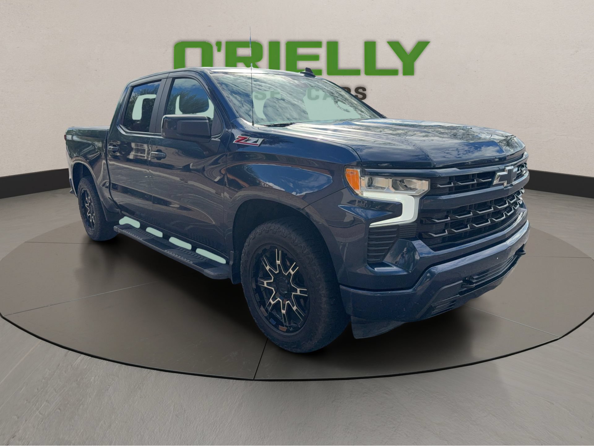 Used 2023 Chevrolet Silverado 1500 RST w/ Z71 Off-Road Package AWD/4WD image 7