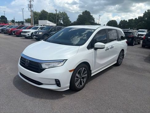 Used 2022 Honda Odyssey Touring image 2
