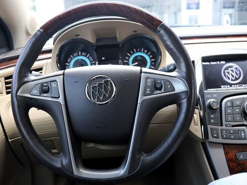 Used 2012 Buick LaCrosse Touring image 17