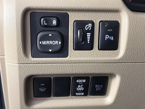 Used 2013 Toyota 4Runner SR5 w/ Convenience Pkg AWD/4WD image 23