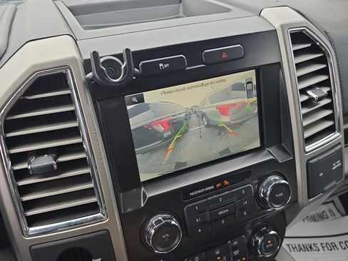 Used 2015 Ford F150 Lariat image 21