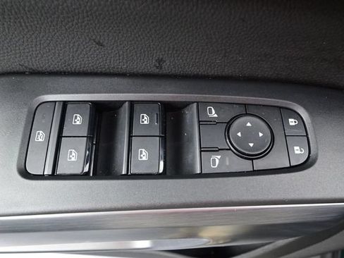 Used 2025 Nissan Pathfinder Rock Creek AWD/4WD image 11