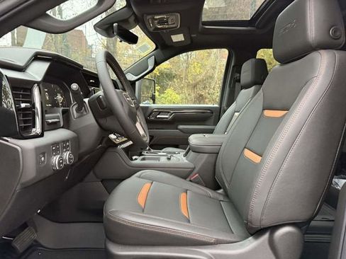 New 2026 GMC Sierra 2500 AT4 w/ AT4 Premium Plus Package image 8