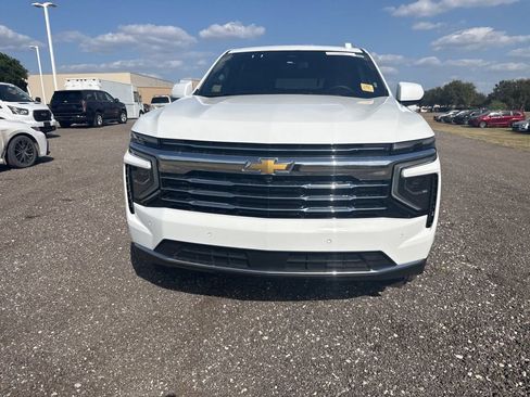 Used 2025 Chevrolet Tahoe LT image 2