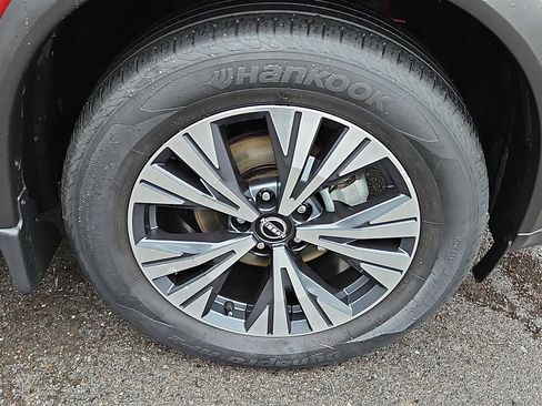 Certified 2023 Nissan Rogue SV w/ SV Premium B Package image 8